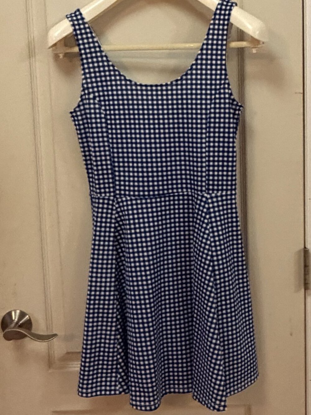 Divided Women's Size 10 95% Poly/5% Elastane Tank Style Swing Dress. Blue/White